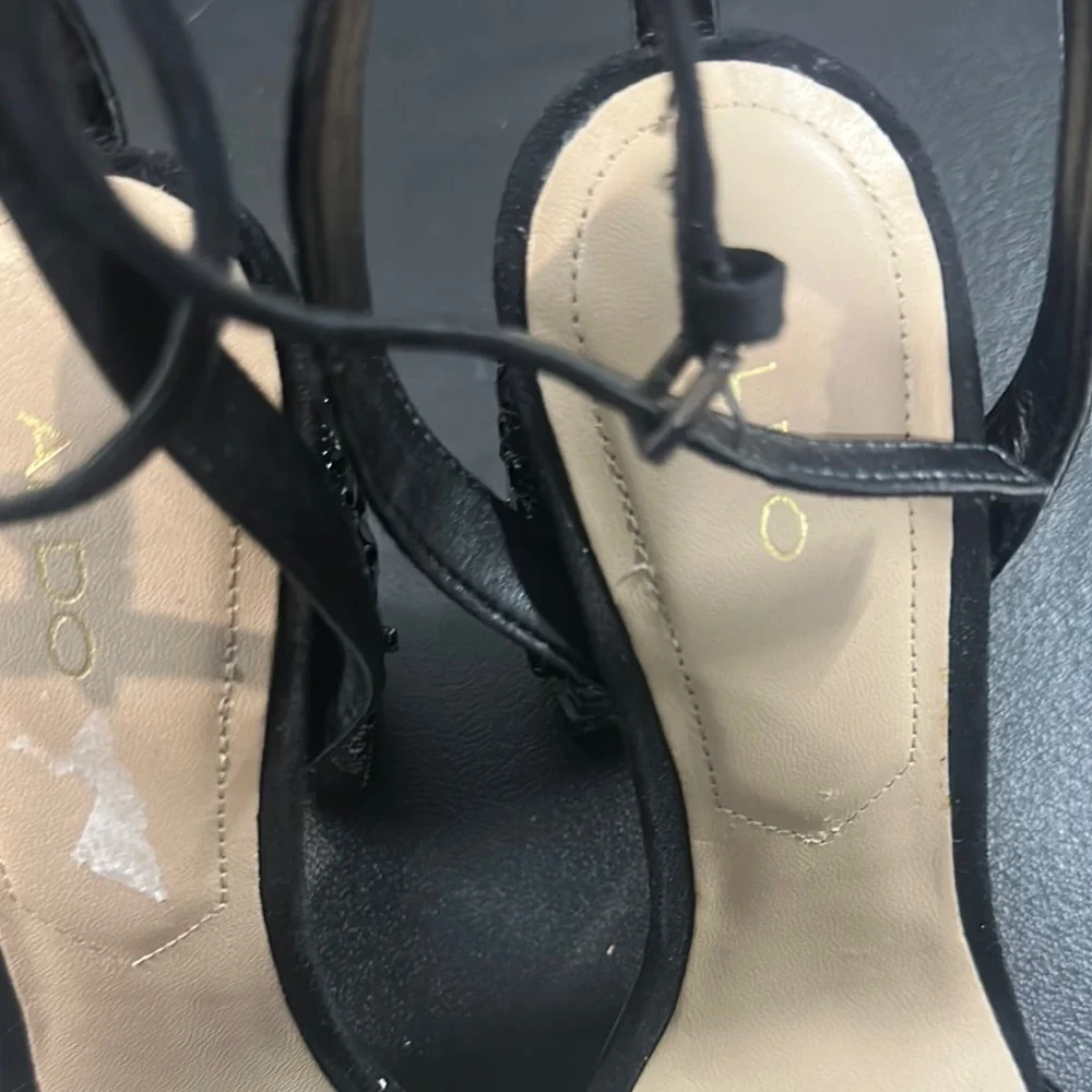 Aldo women’s open toe Black Heels with Embellished Beaded Block Heel size 7